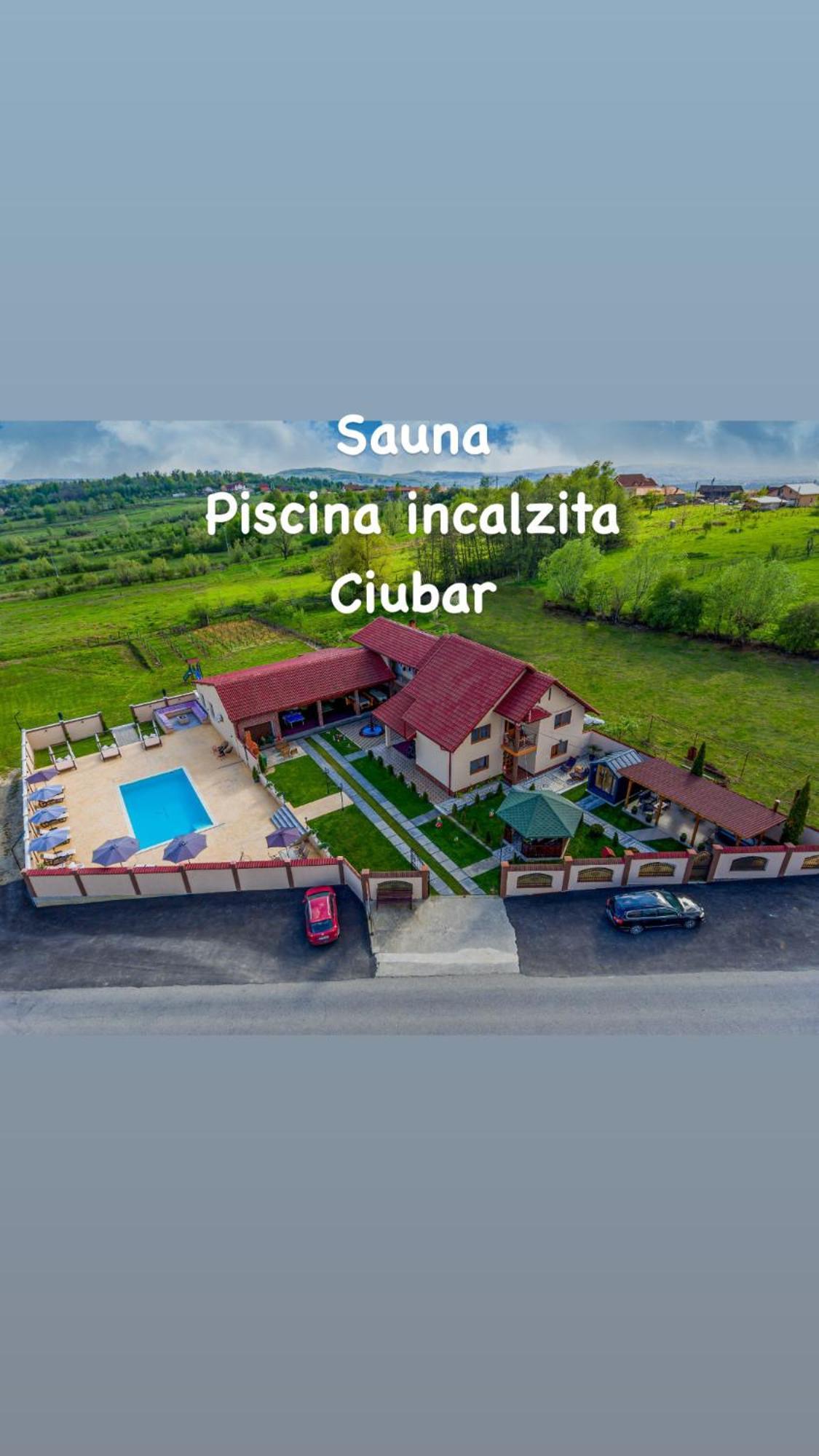 Pensiunea Adrian Novaci-Străini Eksteriør billede